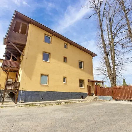 Home Апартаменты *