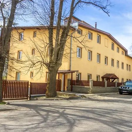 Home Апартаменты Вельки-Славков